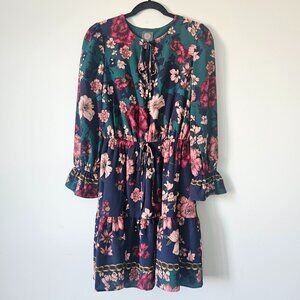 Vince Camuto long sleeved floral mini dress 🌸